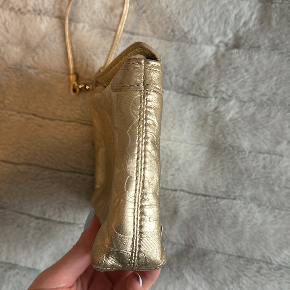 Coach Gold tones wristlet - Picture 8 of 14